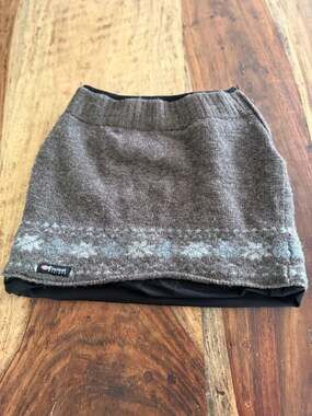 Everest Designs Wool Knit Skirt Size S